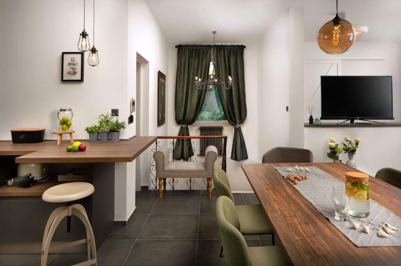 Apartment Altana With Free Parking Pula Eksteriør billede
